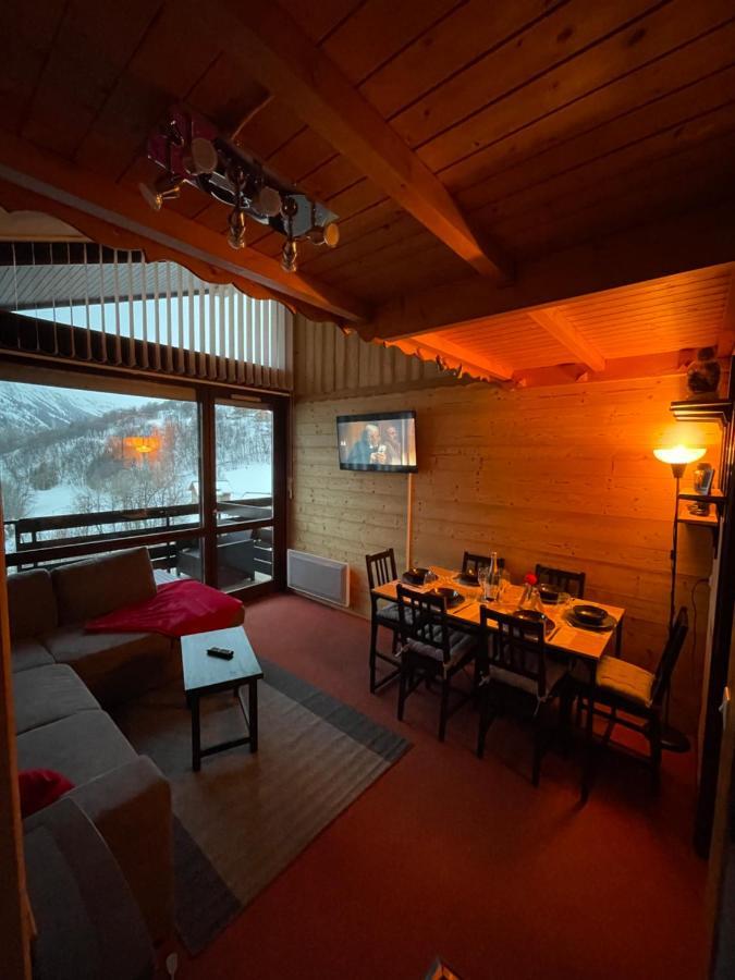 Appartement Cosy Plein Sud: Vue Splendide et Terrasse Spacieuse Saint-Sorlin-d'Arves Exterior photo