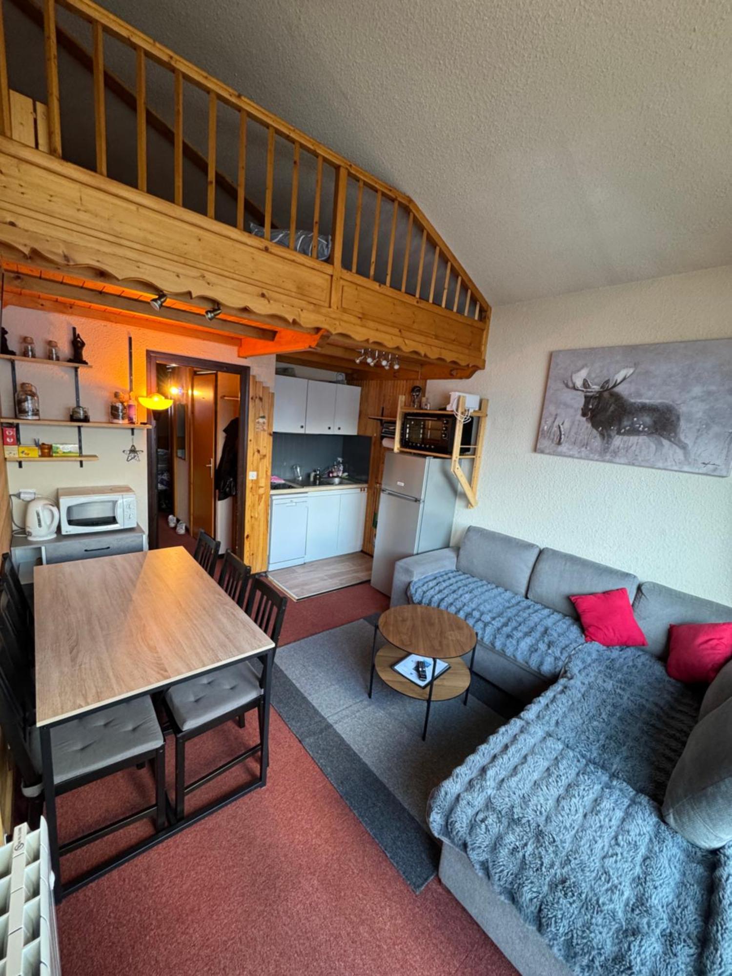 Appartement Cosy Plein Sud: Vue Splendide et Terrasse Spacieuse Saint-Sorlin-d'Arves Exterior photo